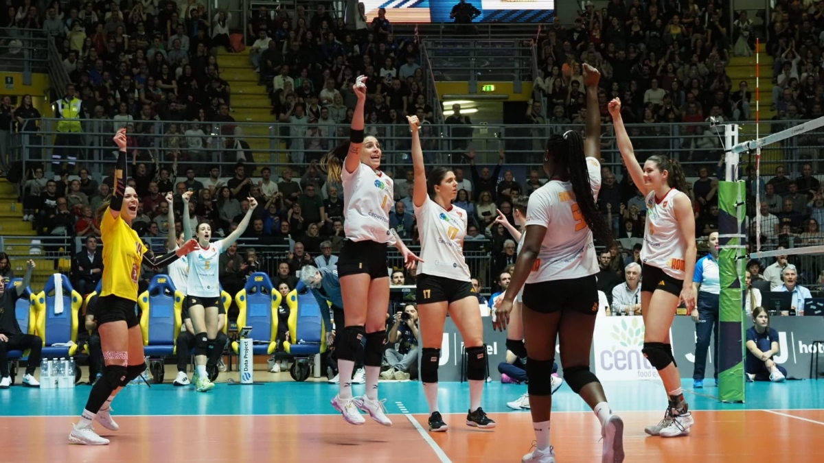 Roma Volley femminile esultanza Challenge Cup